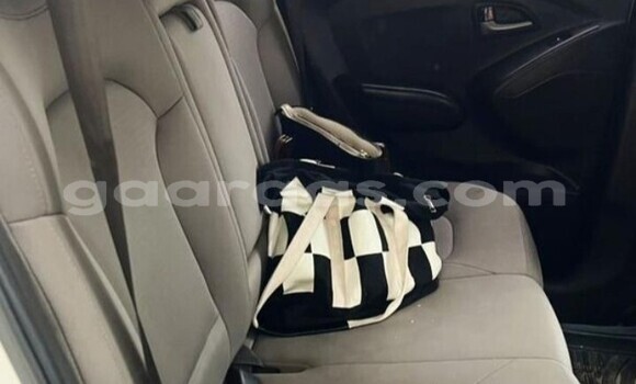 Acheter Occasion Voiture Hyundai Tucson Blanc à Dakar, Dakar Acheter Occasion Voiture Hyundai Tucson Blanc à Dakar, Dakar