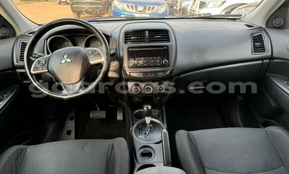 Buy Used Mitsubishi RVR White Car in Dakar in Dakar Buy Used Mitsubishi RVR White Car in Dakar in Dakar