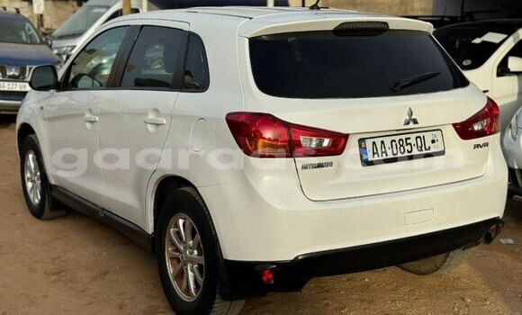 Buy Used Mitsubishi RVR White Car in Dakar in Dakar Buy Used Mitsubishi RVR White Car in Dakar in Dakar