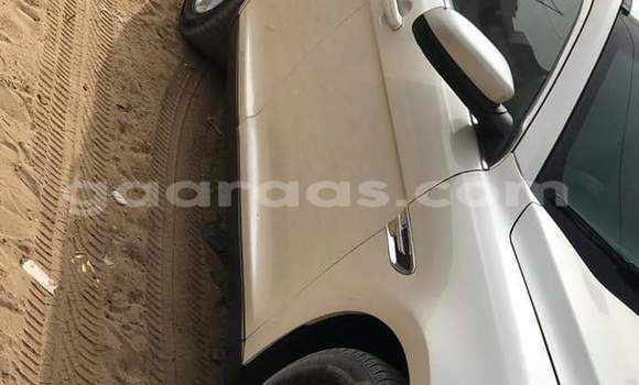 Dieundeu Occasion Ford Taurus White Auto in Dakar in Dakar Dieundeu Occasion Ford Taurus White Auto in Dakar in Dakar