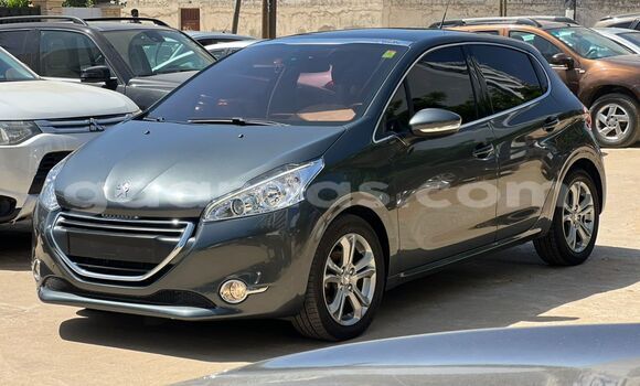 Dieundeu Occasion Peugeot 208 Beige Auto in Dakar in Dakar Dieundeu Occasion Peugeot 208 Beige Auto in Dakar in Dakar