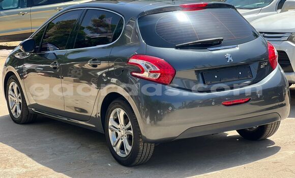 Dieundeu Occasion Peugeot 208 Beige Auto in Dakar in Dakar Dieundeu Occasion Peugeot 208 Beige Auto in Dakar in Dakar