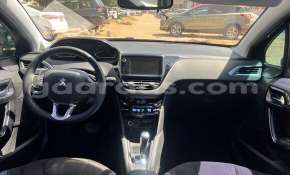 Dieundeu Occasion Peugeot 208 Beige Auto in Dakar in Dakar Dieundeu Occasion Peugeot 208 Beige Auto in Dakar in Dakar