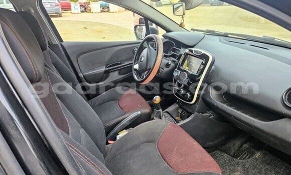 Dieundeu Occasion Renault Clio Other Auto in Dakar in Dakar Dieundeu Occasion Renault Clio Other Auto in Dakar in Dakar