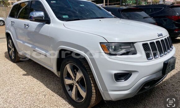 Acheter Occasion Voiture Jeep Grand Cherokee Blanc à Dakar, Dakar Acheter Occasion Voiture Jeep Grand Cherokee Blanc à Dakar, Dakar