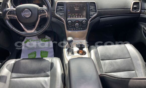 Acheter Occasion Voiture Jeep Grand Cherokee Blanc à Dakar, Dakar Acheter Occasion Voiture Jeep Grand Cherokee Blanc à Dakar, Dakar