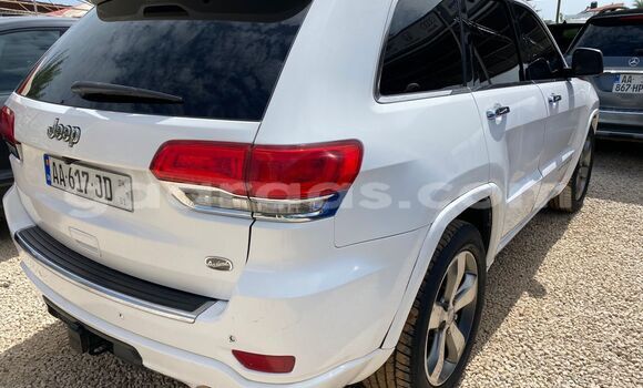 Acheter Occasion Voiture Jeep Grand Cherokee Blanc à Dakar, Dakar Acheter Occasion Voiture Jeep Grand Cherokee Blanc à Dakar, Dakar