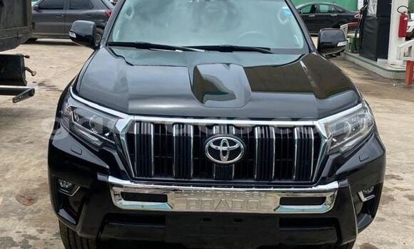 Dieundeu Occasion Toyota Land Cruiser Prado Black Auto in Dakar in Dakar Dieundeu Occasion Toyota Land Cruiser Prado Black Auto in Dakar in Dakar