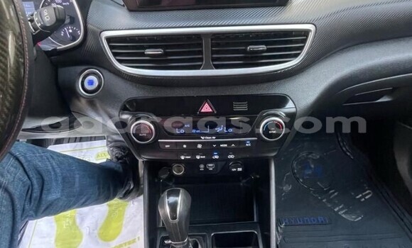 Buy Used Hyundai Tucson Other Car in Dakar in Dakar Buy Used Hyundai Tucson Other Car in Dakar in Dakar