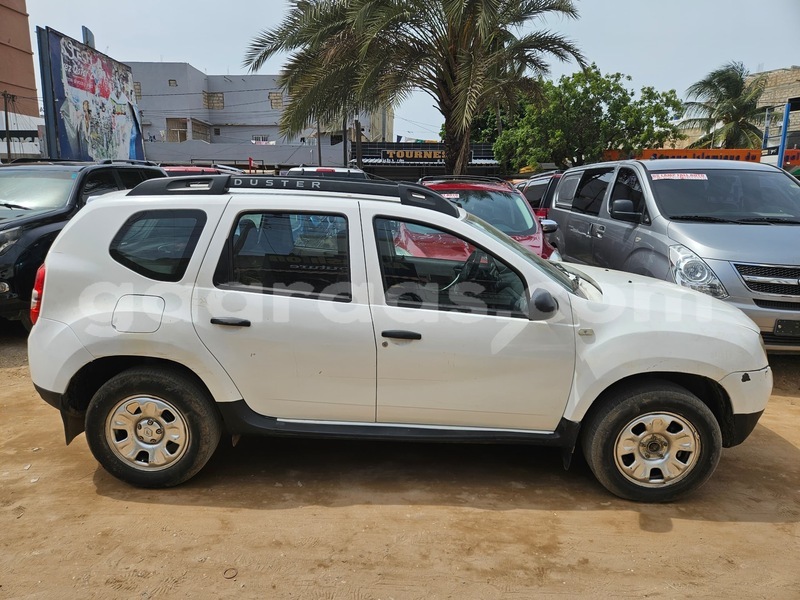 Big with watermark renault duster dakar dakar 24359