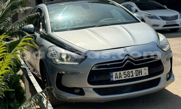 Dieundeu Occasion Citroen DS5 Silver Auto in Dakar in Dakar Dieundeu Occasion Citroen DS5 Silver Auto in Dakar in Dakar