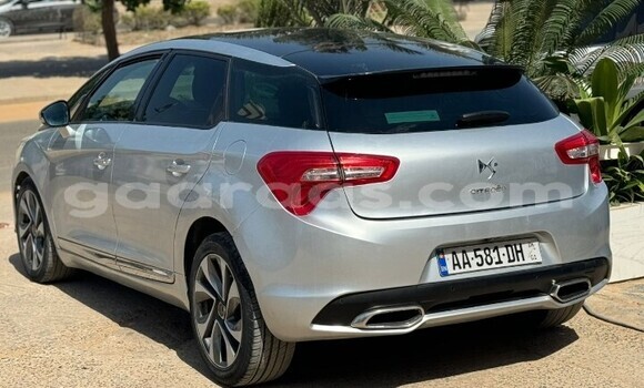 Dieundeu Occasion Citroen DS5 Silver Auto in Dakar in Dakar Dieundeu Occasion Citroen DS5 Silver Auto in Dakar in Dakar