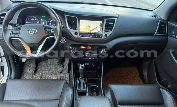 Dieundeu Occasion Hyundai Tucson White Auto in Dakar in Dakar Dieundeu Occasion Hyundai Tucson White Auto in Dakar in Dakar