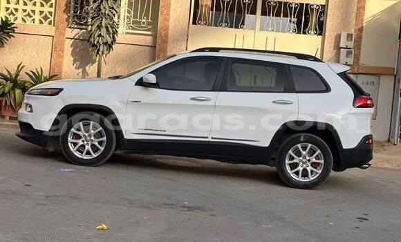 Acheter Occasion Voiture Jeep Cherokee Blanc à Dakar, Dakar Acheter Occasion Voiture Jeep Cherokee Blanc à Dakar, Dakar