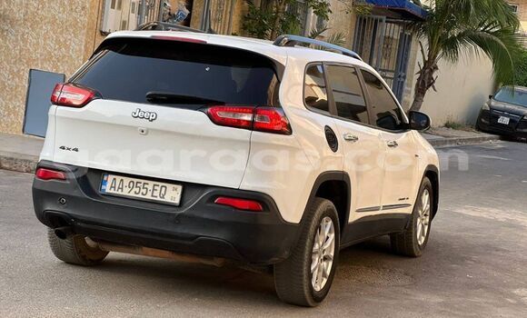 Acheter Occasion Voiture Jeep Cherokee Blanc à Dakar, Dakar Acheter Occasion Voiture Jeep Cherokee Blanc à Dakar, Dakar