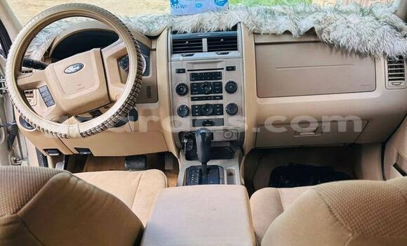 Dieundeu Occasion Ford Escape Other Auto in Dakar in Dakar Dieundeu Occasion Ford Escape Other Auto in Dakar in Dakar