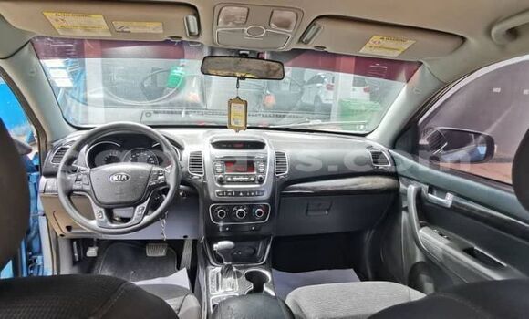 Dieundeu Occasion Kia Sorento Blue Auto in Dakar in Dakar Dieundeu Occasion Kia Sorento Blue Auto in Dakar in Dakar