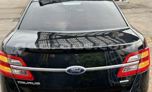 Acheter Occasion Voiture Ford Taurus Noir à Dakar, Dakar Acheter Occasion Voiture Ford Taurus Noir à Dakar, Dakar