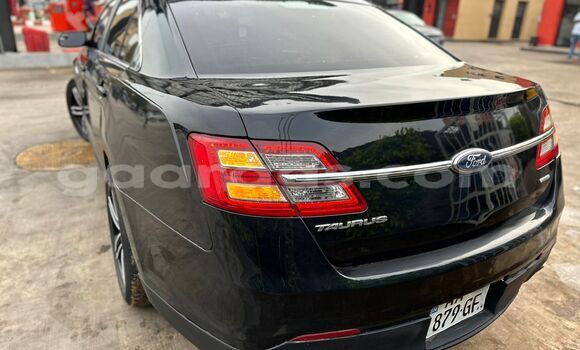 Acheter Occasion Voiture Ford Taurus Noir à Dakar, Dakar Acheter Occasion Voiture Ford Taurus Noir à Dakar, Dakar
