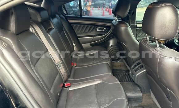 Acheter Occasion Voiture Ford Taurus Noir à Dakar, Dakar Acheter Occasion Voiture Ford Taurus Noir à Dakar, Dakar