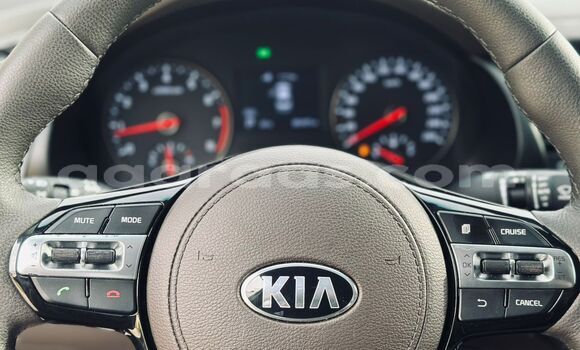 Acheter Import Voiture Kia K7 Noir à Dakar, Dakar Acheter Import Voiture Kia K7 Noir à Dakar, Dakar