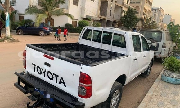 Acheter Occasion Voiture Toyota Hilux Blanc à Dakar, Dakar Acheter Occasion Voiture Toyota Hilux Blanc à Dakar, Dakar
