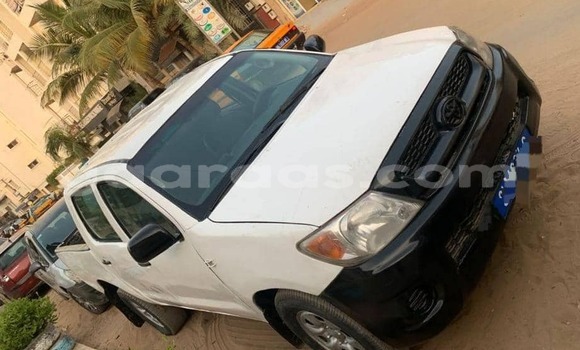 Acheter Occasion Voiture Toyota Hilux Blanc à Dakar, Dakar Acheter Occasion Voiture Toyota Hilux Blanc à Dakar, Dakar