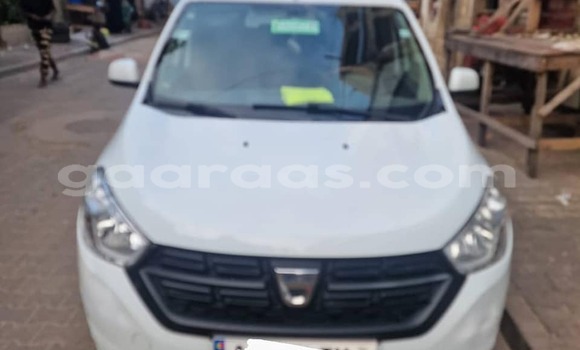 Dieundeu Occasion Dacia Lodgy White Auto in Dakar in Dakar Dieundeu Occasion Dacia Lodgy White Auto in Dakar in Dakar