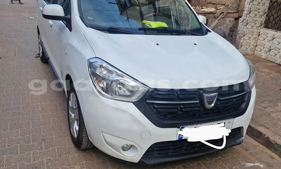 Dieundeu Occasion Dacia Lodgy White Auto in Dakar in Dakar Dieundeu Occasion Dacia Lodgy White Auto in Dakar in Dakar