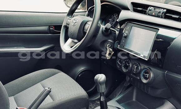 Buy Import Toyota Hilux White Car in Dakar in Dakar Buy Import Toyota Hilux White Car in Dakar in Dakar