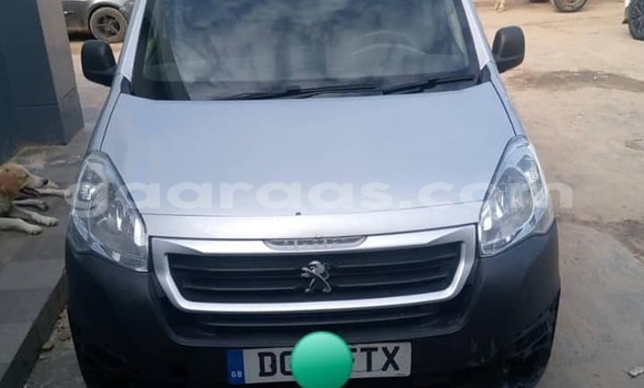Acheter Occasion Voiture Peugeot Partner Autre à Dakar, Dakar Acheter Occasion Voiture Peugeot Partner Autre à Dakar, Dakar