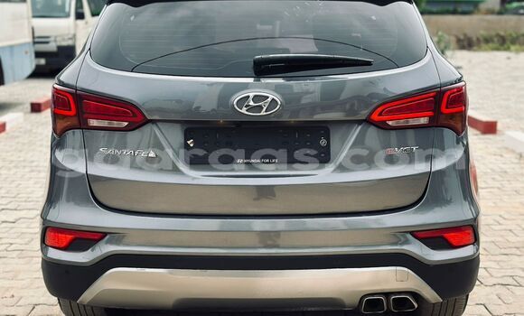 Buy Import Hyundai Santa Fe Silver Car in Dakar in Dakar Buy Import Hyundai Santa Fe Silver Car in Dakar in Dakar