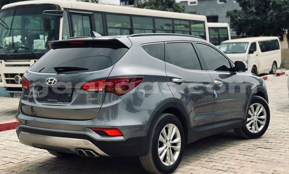 Buy Import Hyundai Santa Fe Silver Car in Dakar in Dakar Buy Import Hyundai Santa Fe Silver Car in Dakar in Dakar