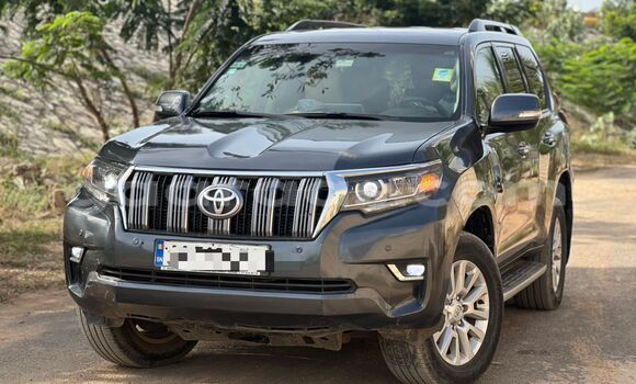 Buy Used Toyota Land Cruiser Prado Silver Car in Dakar in Dakar Buy Used Toyota Land Cruiser Prado Silver Car in Dakar in Dakar