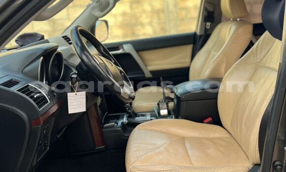 Buy Used Toyota Land Cruiser Prado Silver Car in Dakar in Dakar Buy Used Toyota Land Cruiser Prado Silver Car in Dakar in Dakar