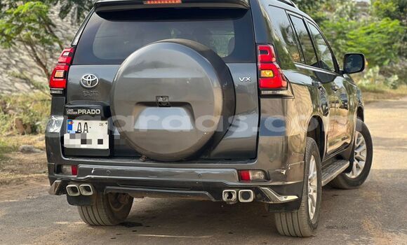 Buy Used Toyota Land Cruiser Prado Silver Car in Dakar in Dakar Buy Used Toyota Land Cruiser Prado Silver Car in Dakar in Dakar