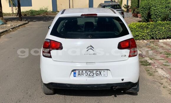 Acheter Occasion Voiture Citroen C3 Blanc à Dakar, Dakar Acheter Occasion Voiture Citroen C3 Blanc à Dakar, Dakar