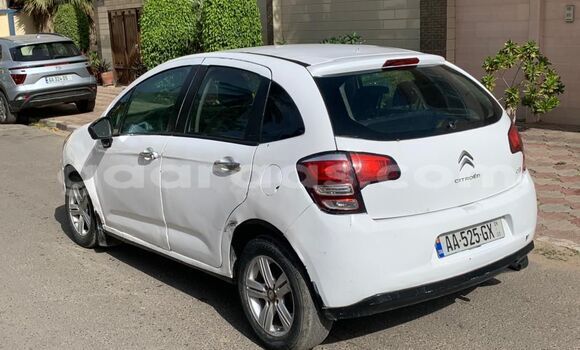 Acheter Occasion Voiture Citroen C3 Blanc à Dakar, Dakar Acheter Occasion Voiture Citroen C3 Blanc à Dakar, Dakar