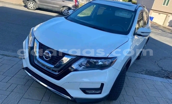 Dieundeu Occasion Nissan Rogue White Auto in Dakar in Dakar Dieundeu Occasion Nissan Rogue White Auto in Dakar in Dakar