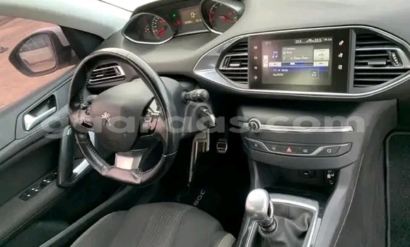 Dieundeu Occasion Peugeot 308 White Auto in Dakar in Dakar Dieundeu Occasion Peugeot 308 White Auto in Dakar in Dakar