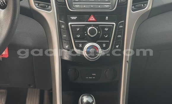 Acheter Occasion Voiture Hyundai Elantra Gris à Dakar, Dakar Acheter Occasion Voiture Hyundai Elantra Gris à Dakar, Dakar