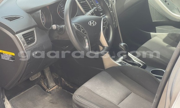 Acheter Occasion Voiture Hyundai Elantra Gris à Dakar, Dakar Acheter Occasion Voiture Hyundai Elantra Gris à Dakar, Dakar