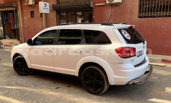 Dieundeu Occasion Dodge Journey White Auto in Dakar in Dakar Dieundeu Occasion Dodge Journey White Auto in Dakar in Dakar