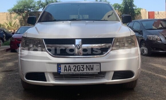 Dieundeu Occasion Dodge Journey White Auto in Dakar in Dakar Dieundeu Occasion Dodge Journey White Auto in Dakar in Dakar