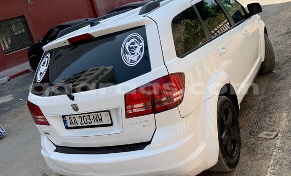 Dieundeu Occasion Dodge Journey White Auto in Dakar in Dakar Dieundeu Occasion Dodge Journey White Auto in Dakar in Dakar