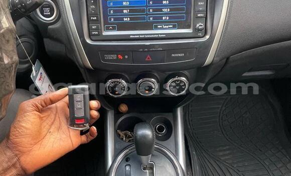 Dieundeu Occasion Mitsubishi RVR White Auto in Dakar in Dakar Dieundeu Occasion Mitsubishi RVR White Auto in Dakar in Dakar