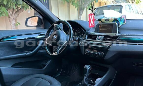 Acheter Occasion Voiture BMW X1 Bleu à Dakar, Dakar Acheter Occasion Voiture BMW X1 Bleu à Dakar, Dakar