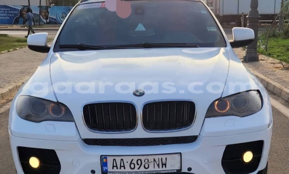 Dieundeu Occasion BMW X6 White Auto in Dakar in Dakar