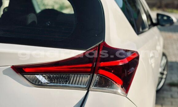 Buy Import Toyota Auris White Car in Dakar in Dakar Buy Import Toyota Auris White Car in Dakar in Dakar