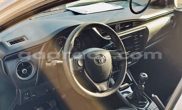 Buy Import Toyota Auris White Car in Dakar in Dakar Buy Import Toyota Auris White Car in Dakar in Dakar